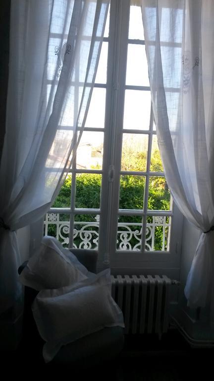 Le Chalet De Luxe Bed and Breakfast Saint-Séverin Δωμάτιο φωτογραφία