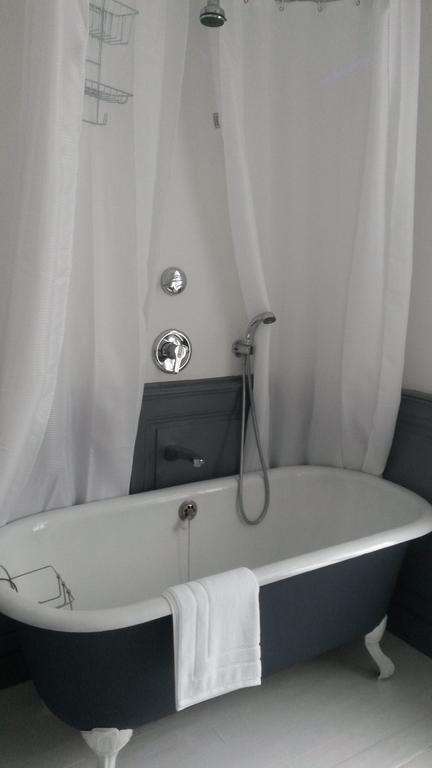 Le Chalet De Luxe Bed and Breakfast Saint-Séverin Δωμάτιο φωτογραφία