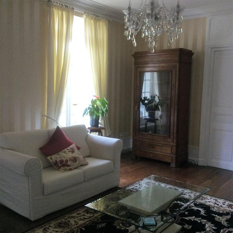 Le Chalet De Luxe Bed and Breakfast Saint-Séverin Εξωτερικό φωτογραφία