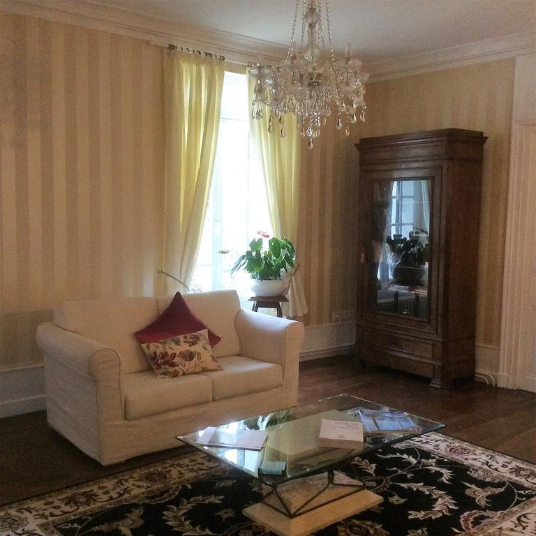 Le Chalet De Luxe Bed and Breakfast Saint-Séverin Εξωτερικό φωτογραφία