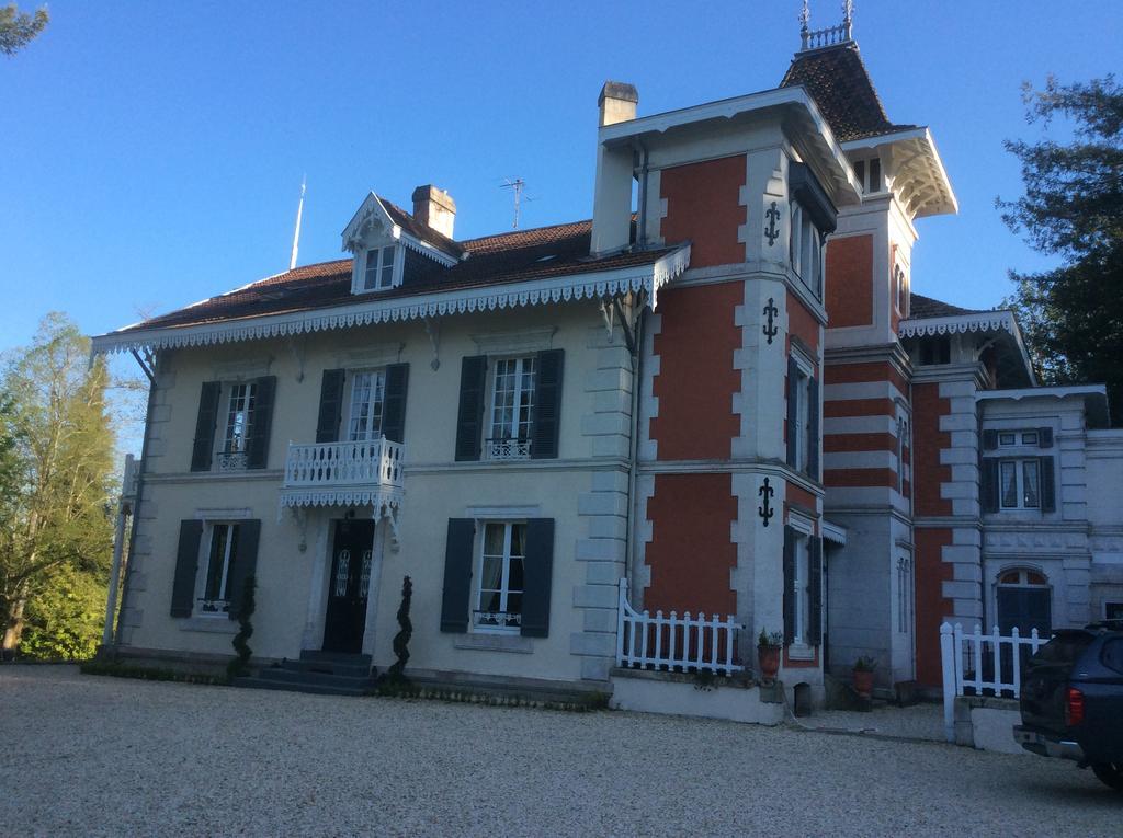 Le Chalet De Luxe Bed and Breakfast Saint-Séverin Εξωτερικό φωτογραφία